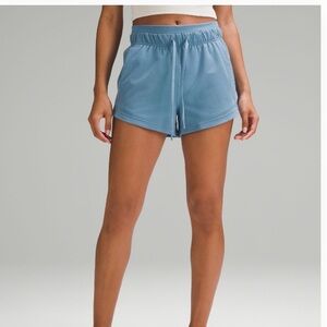 Lululemon Inner Glow HR Short 3” UTYB